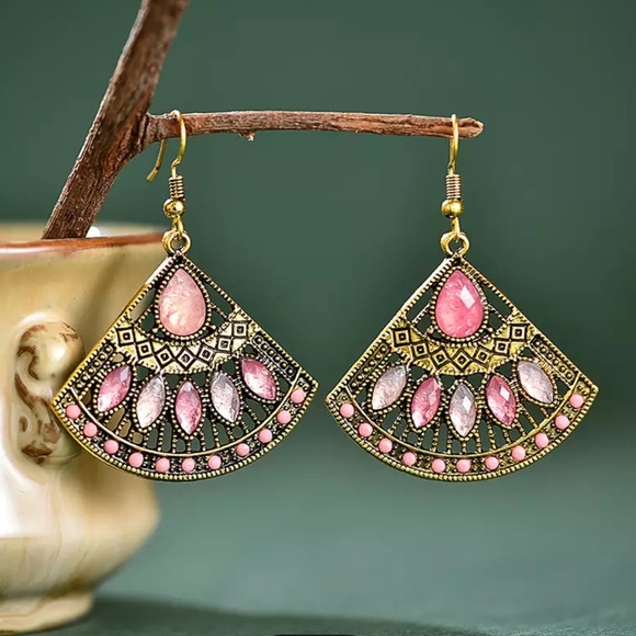 Earrings Unique Style Fashioned - Picture 1 of 1